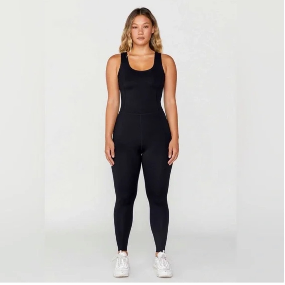 SET Active Black SportySuit in SportBody NWT